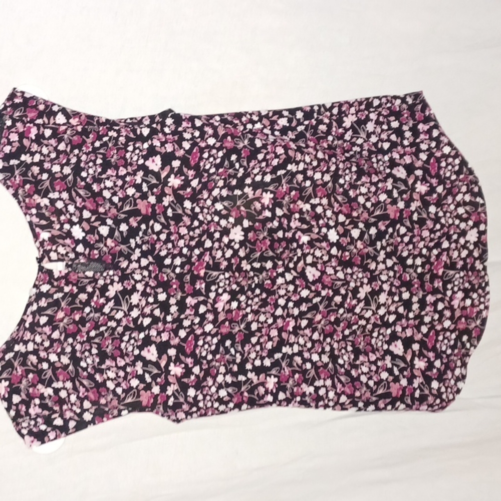 Candie's shirt
